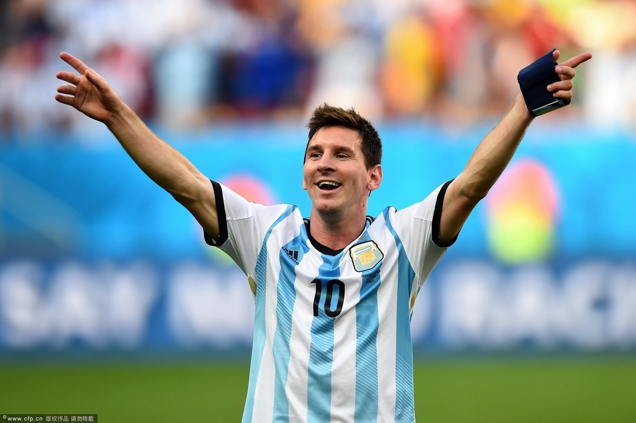 闭关刚1年，央媒高调官宣饺子导演喜讯，张艺谋一个字都没说错
